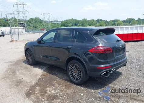 2017 Porsche Cayenne Platinum Edition z USA, uszkodzony, nr VIN WP1AA2A25HKA80374